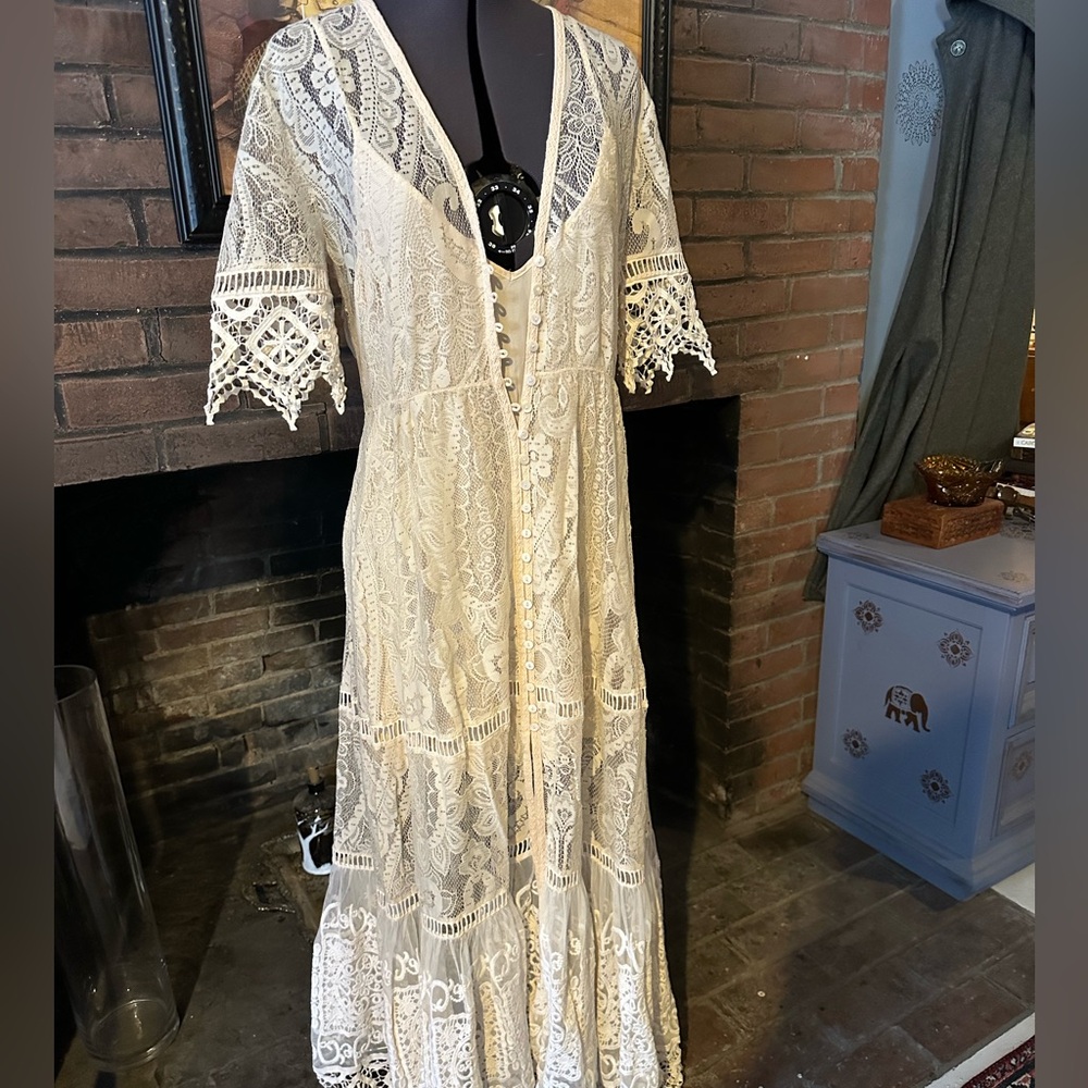 Spell & the Gypsy Rhiannon gown M white bridal?! - Picture 4 of 16